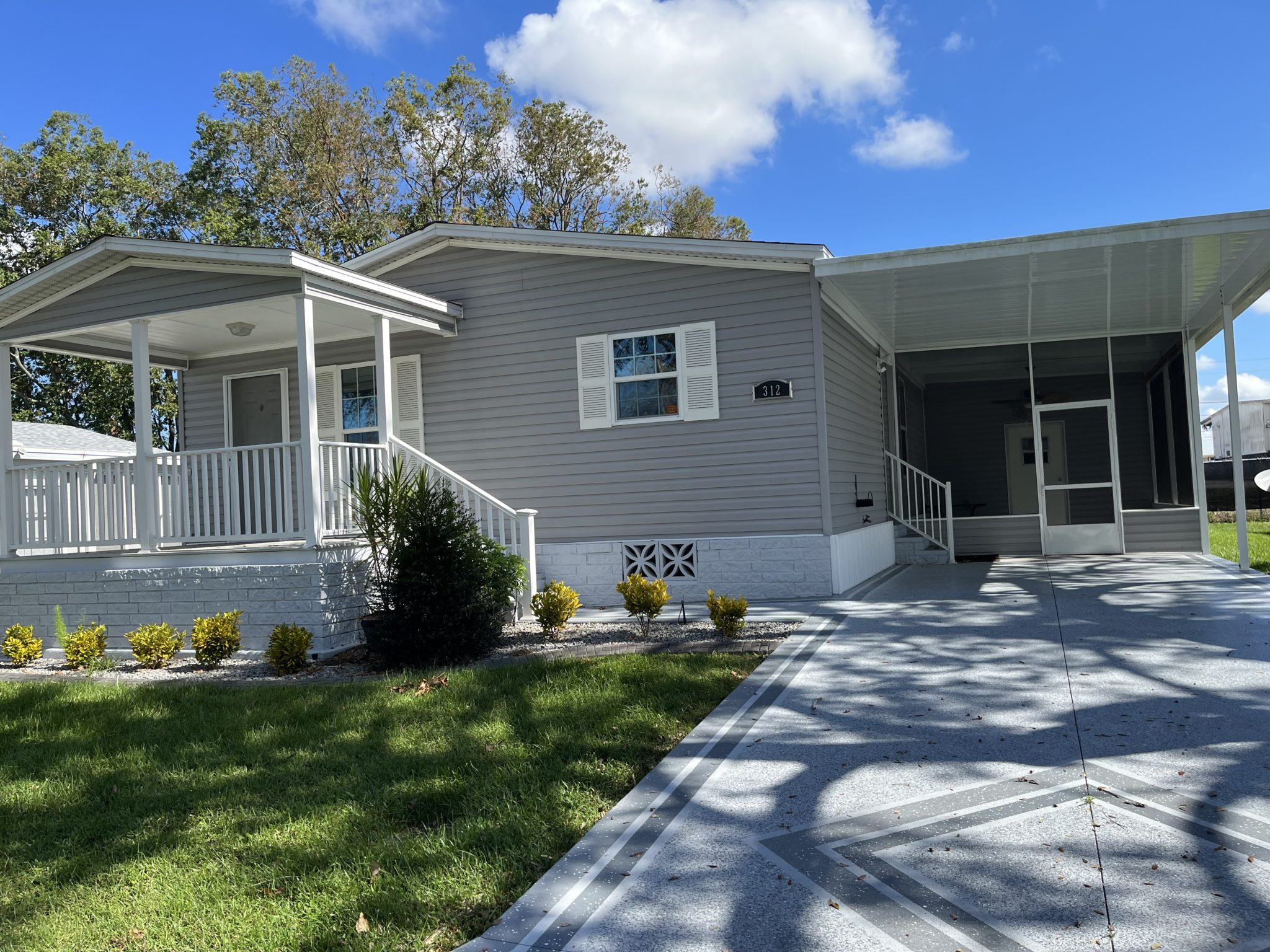 Homes for Sale Town & Country